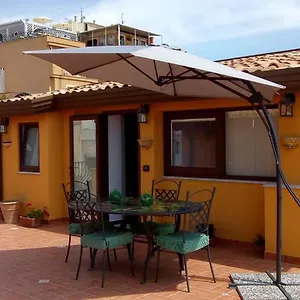https://attico-sole-luna.taorminaitalyhotels.com
